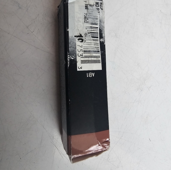 MAC Lipstick Kinda Sexy - Picture 5 of 5